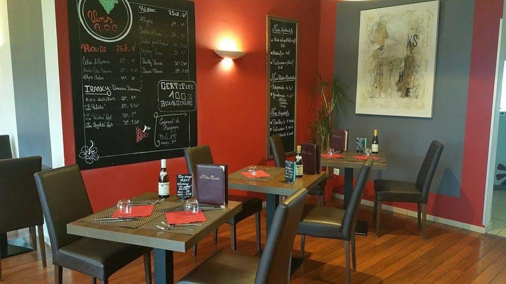 Ibis Avallon Magny  Εξωτερικό φωτογραφία