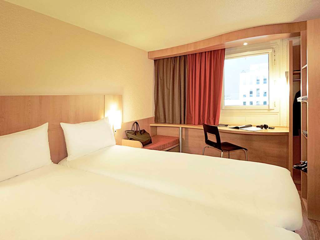 Ibis Avallon Magny  Δωμάτιο φωτογραφία