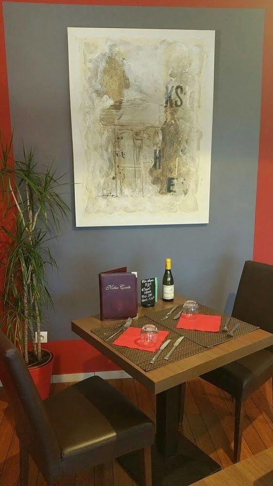 Ibis Avallon Magny  Εξωτερικό φωτογραφία